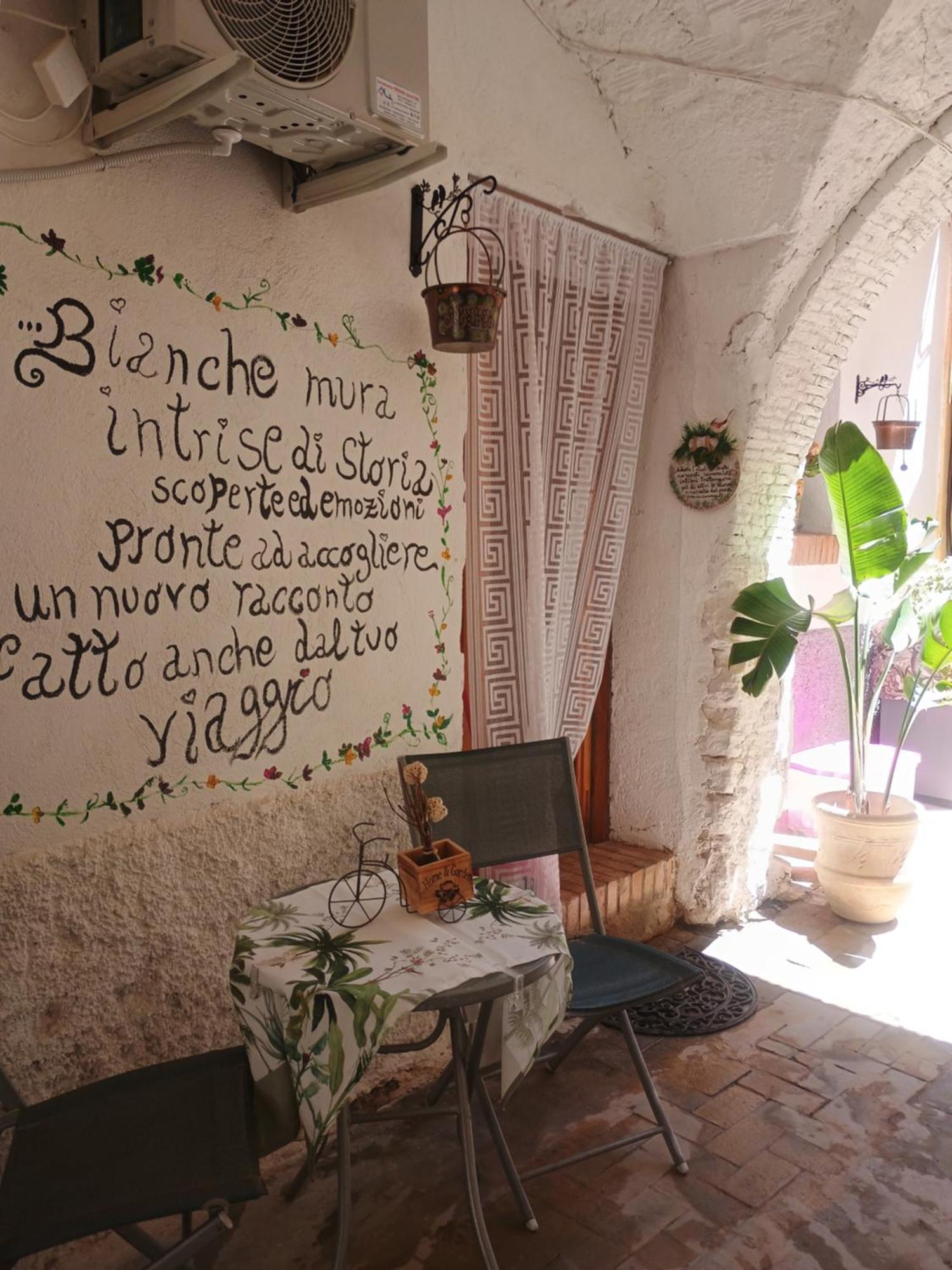 Al Vico Bartoli Suite Room Mazzarino Eksteriør billede